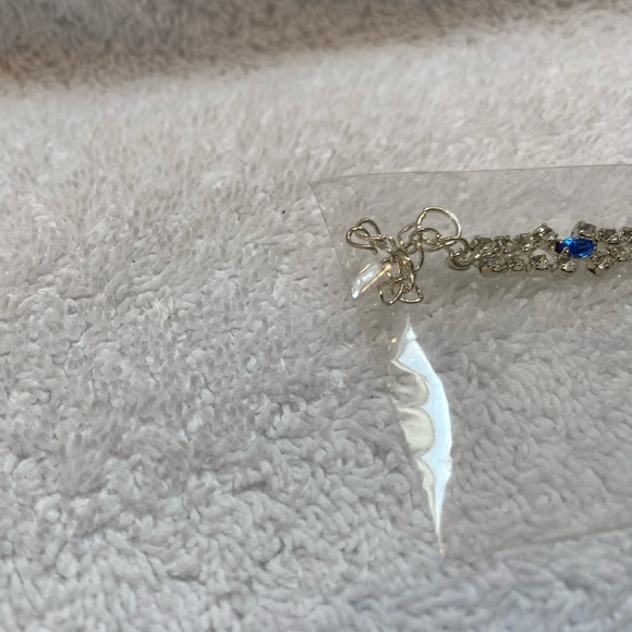 NIP Sparkly Silver Tone Clear & Royal Blue Rhinestone Bracelet - Picture 8 of 9